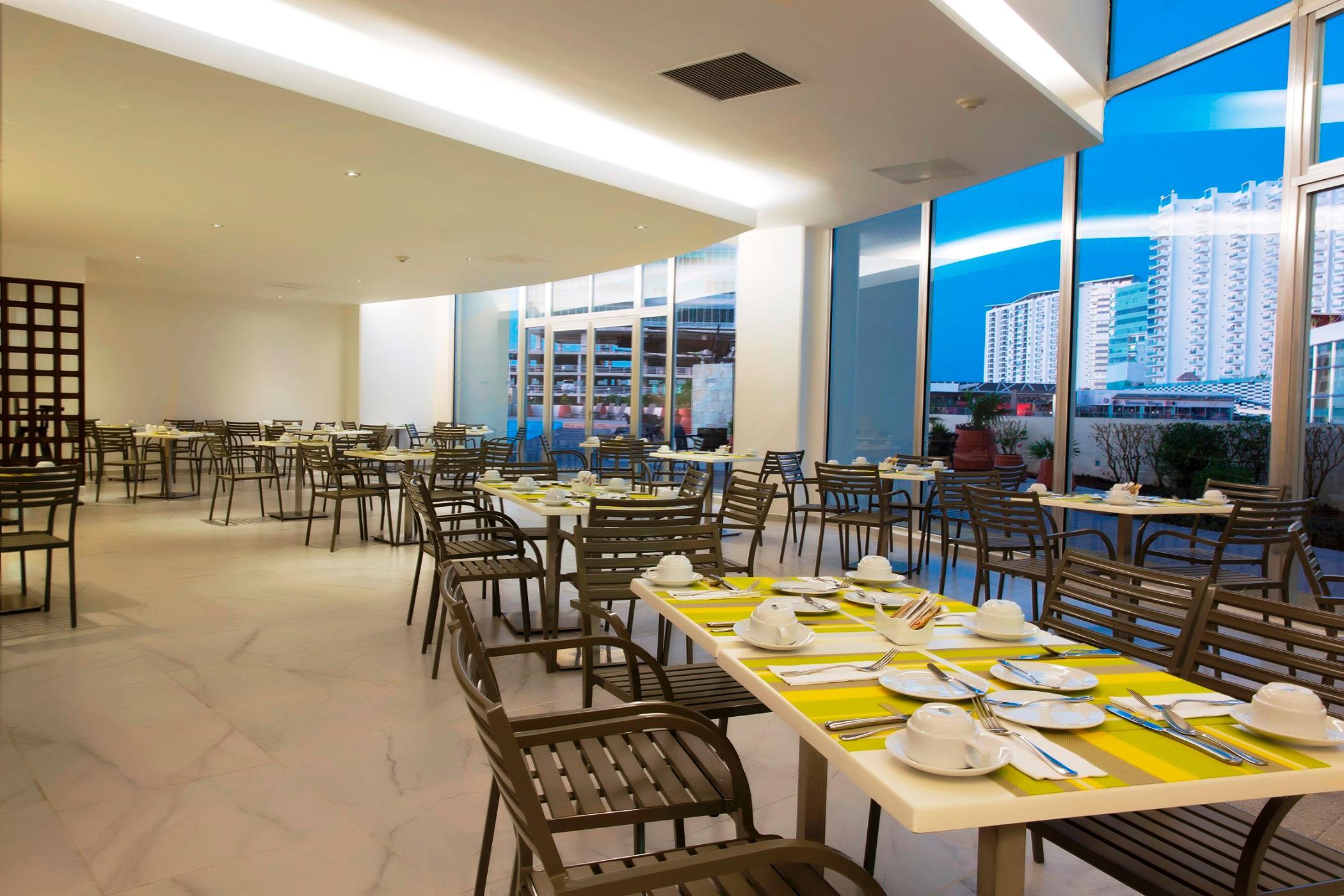 Krystal Urban Cancun & Beach Club Eksteriør billede